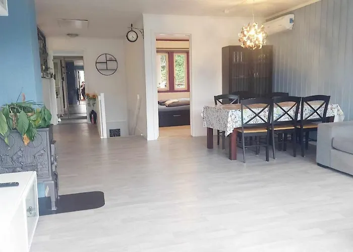 Апартаменты Feelhome 3 Bedroom Near *