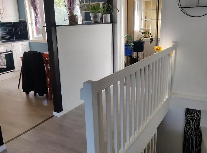 Feelhome 3 Bedroom Near Апартаменты *
