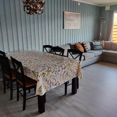 Feelhome 3 Bedroom Near Daire
